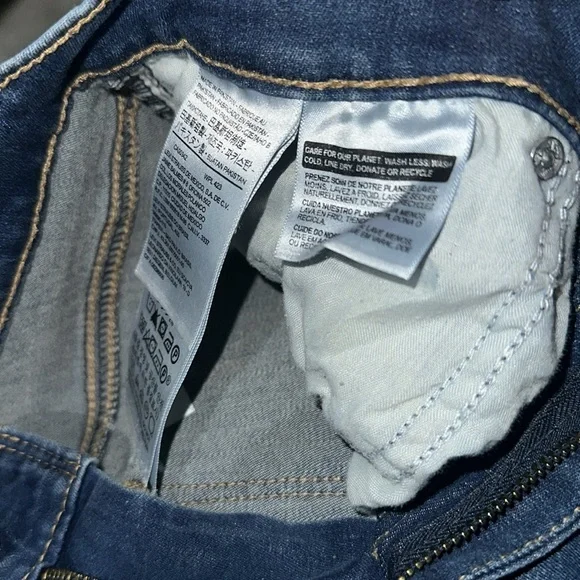 Levi’s slimming skinny jeans EUC Size 28 - Picture 12 of 12